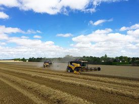 La moisson du blé - Ferme Familiale entre Le Neubourg et Evreux Eure